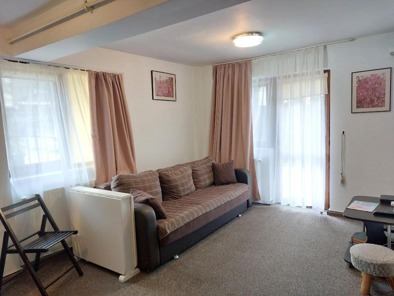 Vila Foc Alb Apartamente-Buşteni Esterno foto